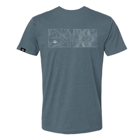 Klēt Sonar T-Shirt in blue with topographic design, 60% combed ringspun cotton and 40% polyester, fabric laundered for reduced shrinkage, rib-knit collar.